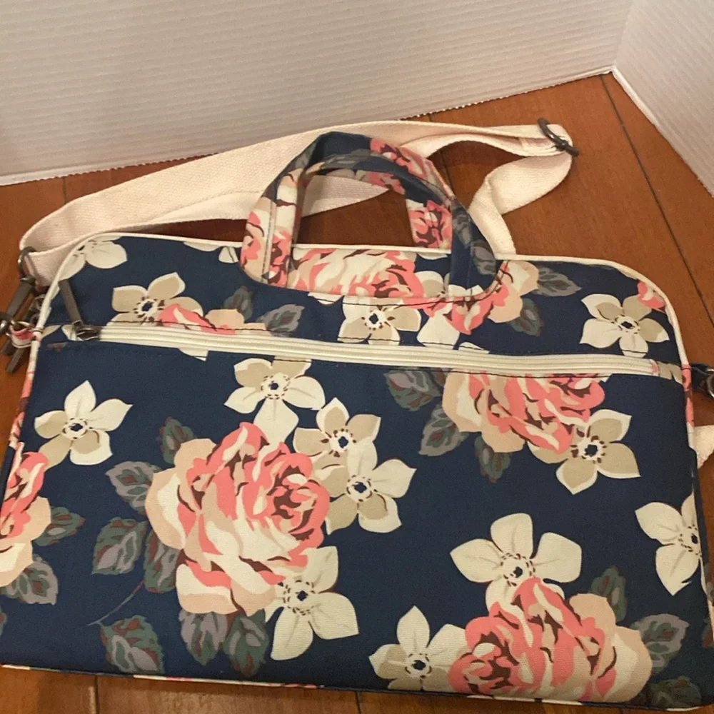 Canvaslife  white rose floral laptop shoulder messenger bag case 14.5x 10”